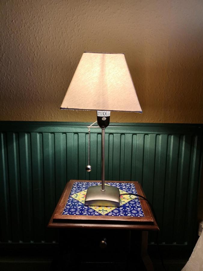 Chimneys Guest House ブラックバーン エクステリア 写真